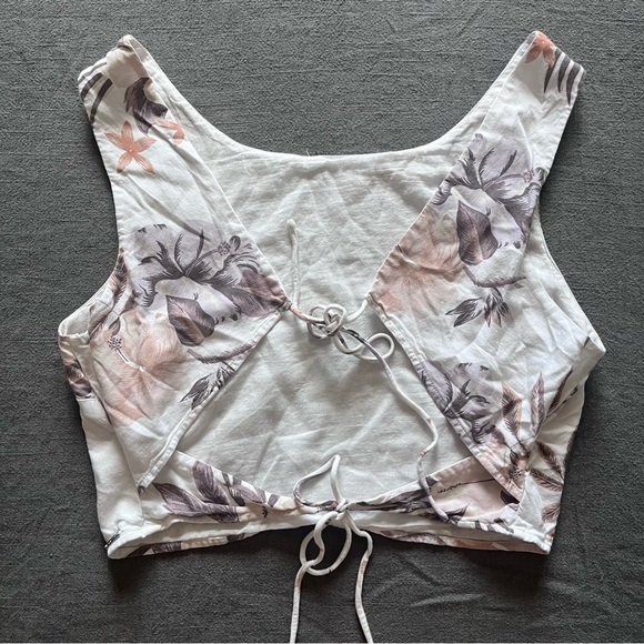 Volcom Coco Ho Tieback Cami Top Size Large - Picture 5 of 8